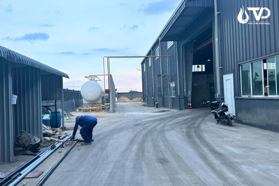 Lắp Đặt Hệ Thống Gas Công Nghiệp - An Toàn và Chuyên Nghiệp Tại Thị Vải Petrol 26 thi công hệ thống gas công nghiệp cho khu công nghiệp